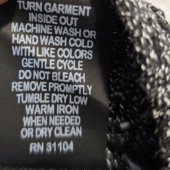 NWOT New Directions Textured A-Line Midi Skirt Sz M - Feminine flowy Stretchy - Picture 5 of 6